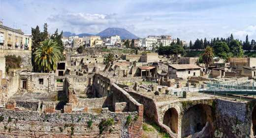 Discovering the Buried Cities of Pompeii and Herculaneum 