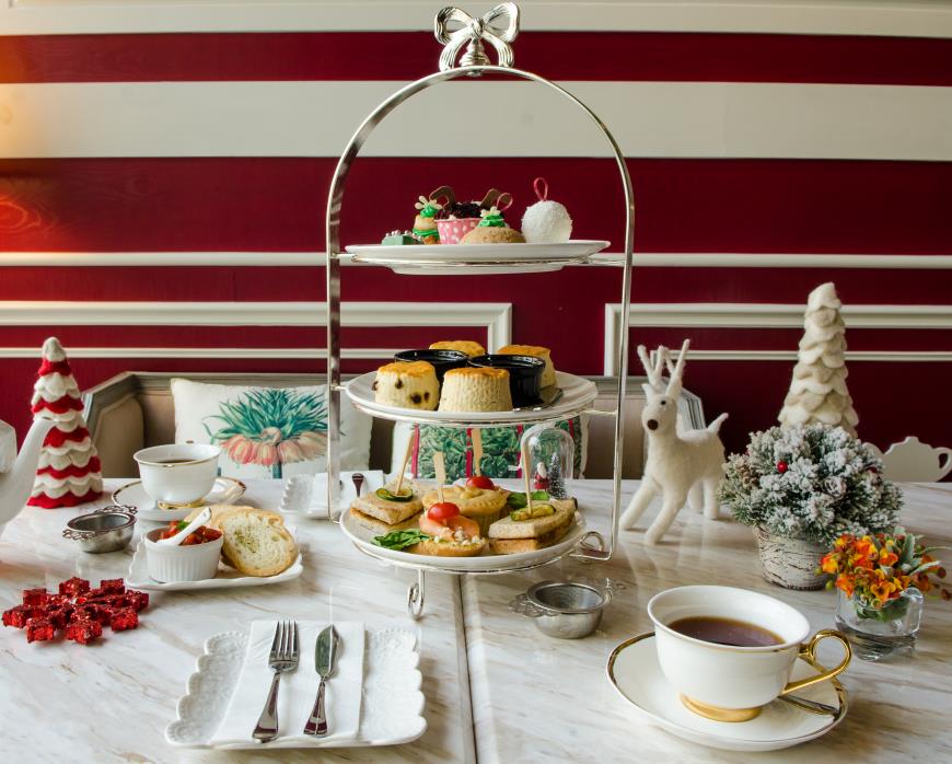 Afternoon Tea 3 Ways to Celebrate the Holidays in London