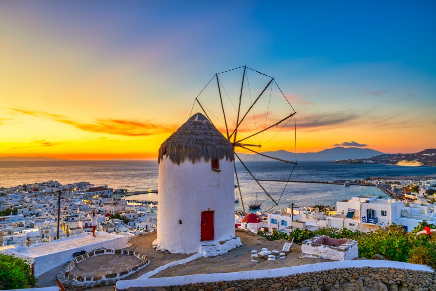 mykonos main 2
