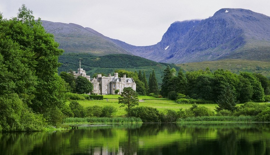 top 3 scottish castles you can stay in inverlochy image inside body of article