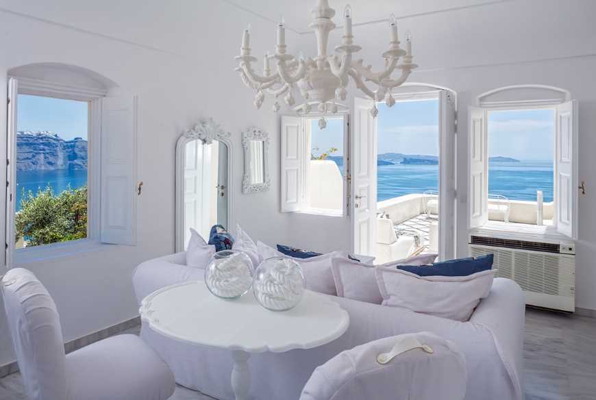 top six hotels in the mediterranean worth the splurge canaves oia suites2